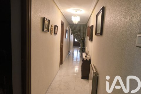 Huvila myytävänä Nava del Rey, Valladolid, Espanja, 6 makuuhuonetta, 354 m2 No. 184846 - kuva 25