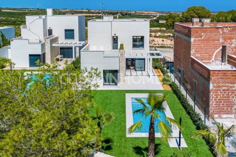 Villa for sale in Pilar de la Horadada, Alicante, Spain 3 bedrooms, 149 sq.m. No. 69496 - photo 3