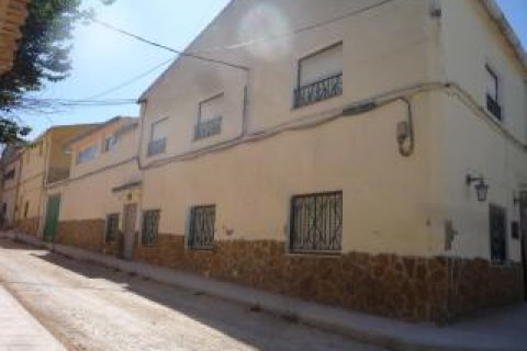 Finca à Pinoso, Alicante, Espagne 4 chambres, 200 m2 No. 184406