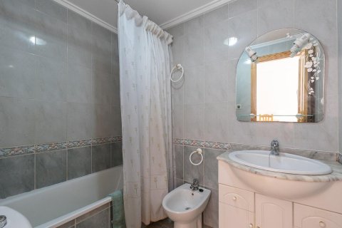 Wohnung zum Verkauf in Torrevieja, Alicante, Spanien 2 Schlafzimmer, Nr. 184401 - Foto 16