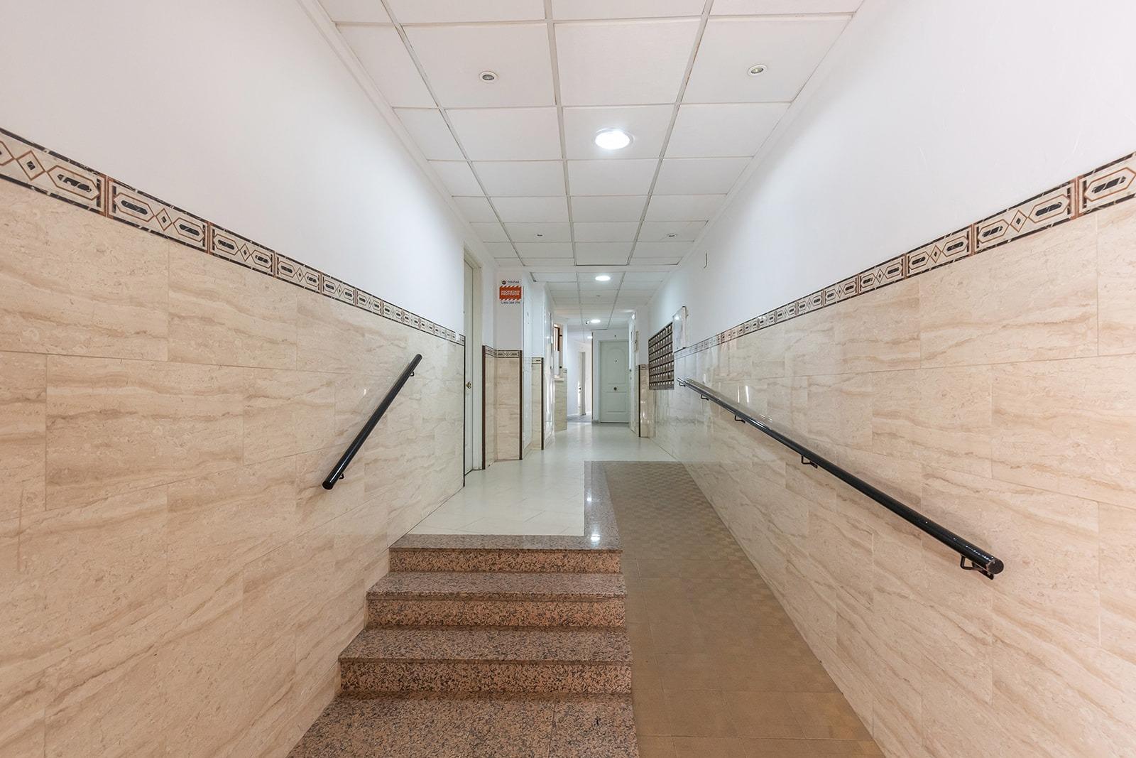 Apartment in Torrevieja, Alicante, Spain 2 bedrooms,  No. 184401