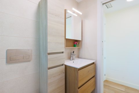 Apartment for sale in La Manga del Mar Menor, Murcia, Spain 3 bedrooms,  No. 189968 - photo 18