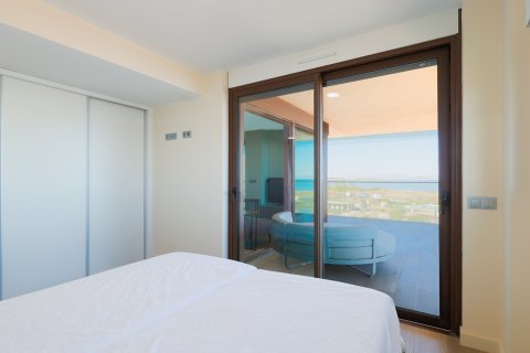 Apartment for sale in La Manga del Mar Menor, Murcia, Spain 3 bedrooms,  No. 189968 - photo 16