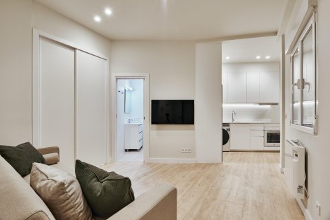 Apartament w Madrid, Hiszpania 2 sypialnie, 65 mkw. nr 179749 – zdjęcie 2