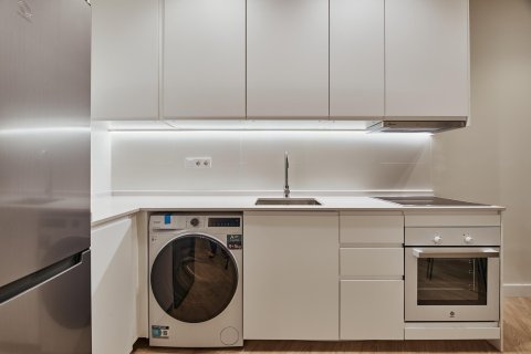 Apartament w Madrid, Hiszpania 2 sypialnie, 65 mkw. nr 179749 – zdjęcie 4