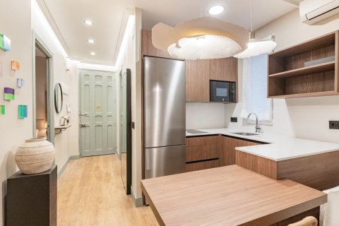 Dzīvoklis pārdošanā Madrid, Spānijā 2 istabas, 50 m2 Nr. 179750 - attēls 2