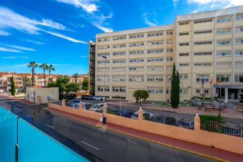 Apartment for sale in Torrevieja, Alicante, Spain 3 bedrooms, 86 sq.m. No. 179752 - photo 19