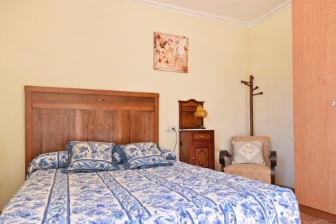 Villa for sale in Pinoso, Alicante, Spain 4 bedrooms,  No. 164481 - photo 11