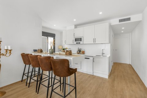 Apartment for sale in Los Alcazares, Murcia, Spain 2 bedrooms,  No. 164483 - photo 8