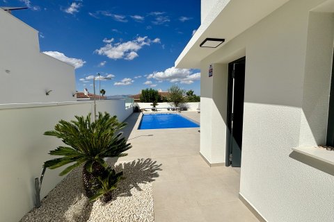 Huvila myytävänä Benijofar, Alicante, Espanja, 3 makuuhuonetta, 120 m2 No. 164482 - kuva 4