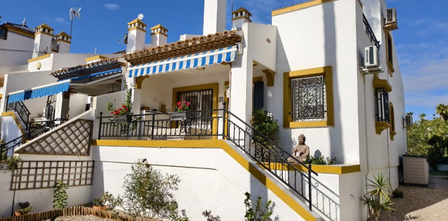 Casa adosada en Villamartin, Alicante, España 3 dormitorios, 101 m2 No. 138728