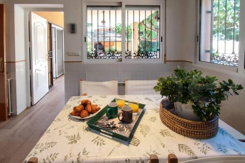 Villa en venta en Alicante, España 4 dormitorios, 264 m2 No. 186937 - foto 12