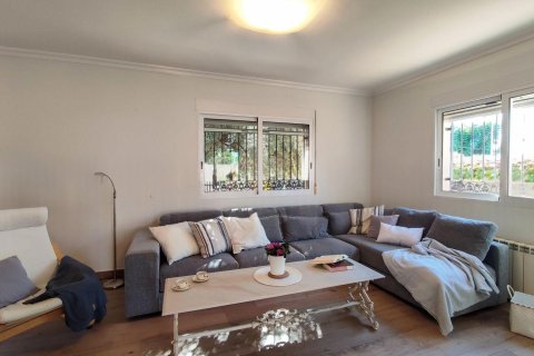 Villa en venta en Alicante, España 4 dormitorios, 264 m2 No. 186937 - foto 4