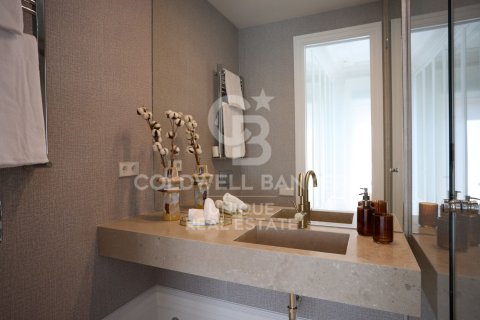 Apartamento en venta en Madrid, España 3 dormitorios, 90 m2 No. 157887 - foto 14