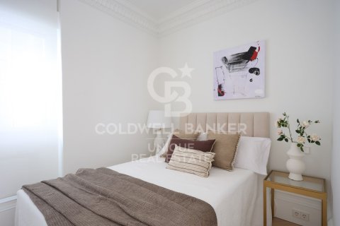 Apartamento en venta en Madrid, España 3 dormitorios, 90 m2 No. 157887 - foto 10