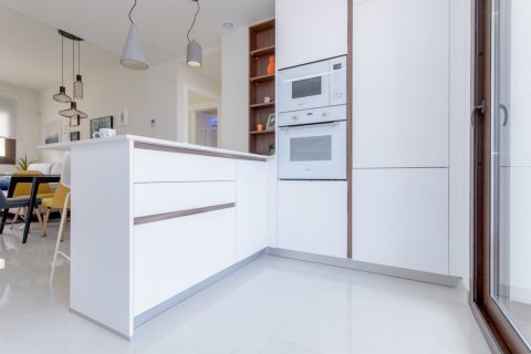 Bungalowi myytävänä Torrevieja, Alicante, Espanja, 3 makuuhuonetta, 70 m2 No. 171102 - kuva 8