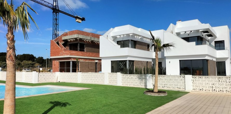 Villa i Pilar de la Horadada, Alicante, Spanien 3 sovrum, 120 kvm. Nr. 171106