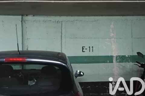 Garage à vendre à Madrid, Espagne, 15 m2 No. 195124 - photo 2