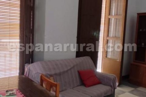 House for sale in Macael, Almeria, Spain 5 bedrooms, 320 sq.m. No. 184061 - photo 4