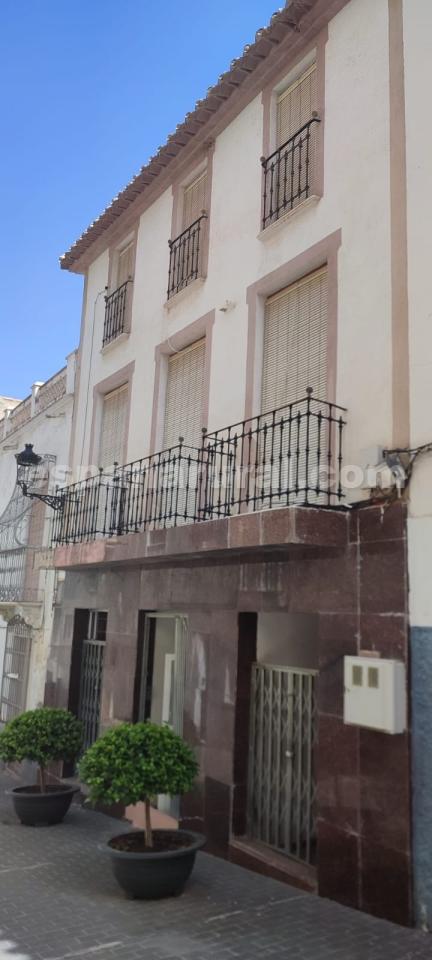 Hus i Macael, Almeria, Spanien 5 sovrum, 320 kvm. Nr. 184061