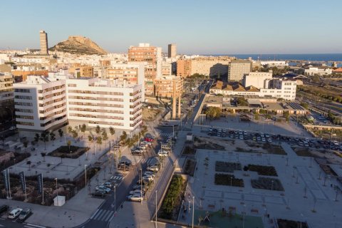 Продажа квартиры в Аликанте, Испания 1 спальня, 71м2 №116880 - фото 2