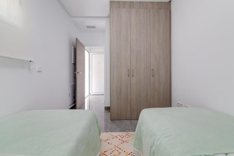 Apartment à vendre Alicante, Espagne, 2 chambres, 72 m2 No. 76766 - photo 12