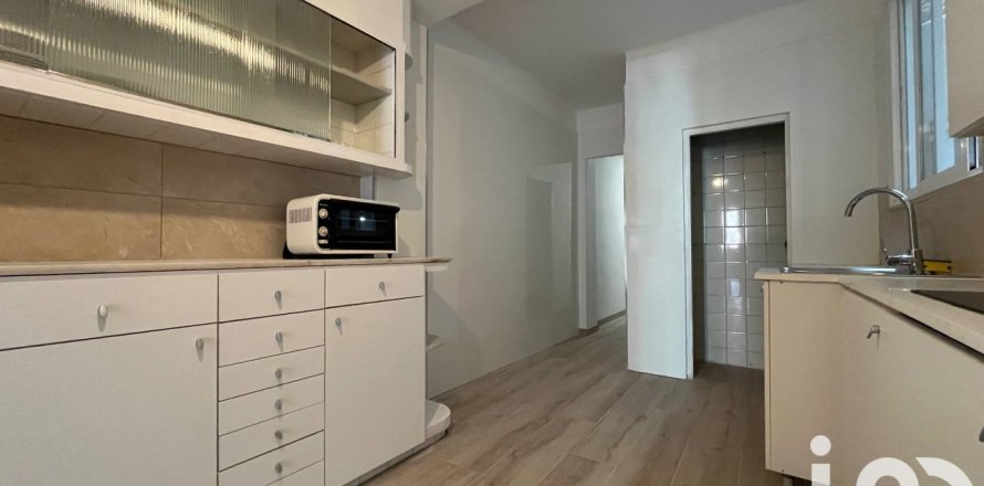 Apartment à Castellon de la Plana, Castellon, Espagne 9 chambres, 205 m2 No. 153036