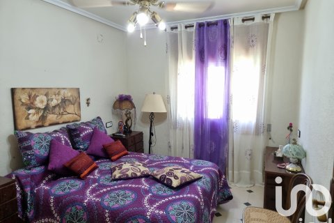 Hus till salu i Sax, Alicante, Spanien 4 sovrum, 291 kvm. Nr. 153038 - foto 18