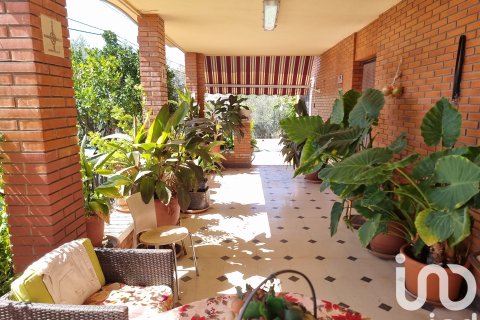 House in Sax, Alicante, Spain 4 bedrooms, 291 sq.m. No. 153038