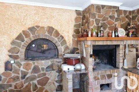 Hus till salu i Sax, Alicante, Spanien 4 sovrum, 291 kvm. Nr. 153038 - foto 27