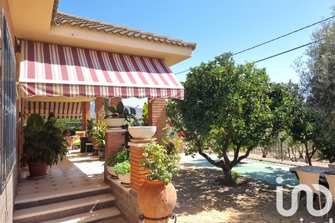 Hus till salu i Sax, Alicante, Spanien 4 sovrum, 291 kvm. Nr. 153038 - foto 8