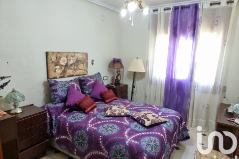 Hus till salu i Sax, Alicante, Spanien 4 sovrum, 291 kvm. Nr. 153038 - foto 17