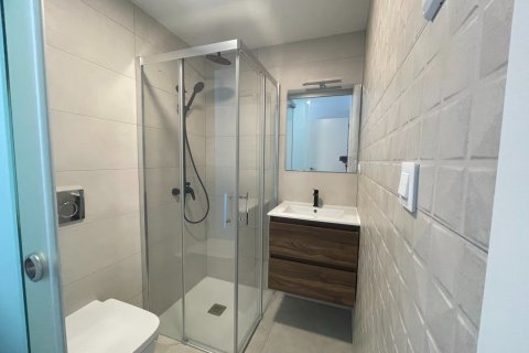 Apartment à vendre à Alicante, Espagne, 2 chambres, 60 m2 No. 146596 - photo 12