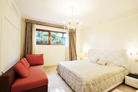 Villa for sale in Santa Ponsa, Mallorca, Spain 4 bedrooms, 400 sq.m. No. 148128 - photo 8