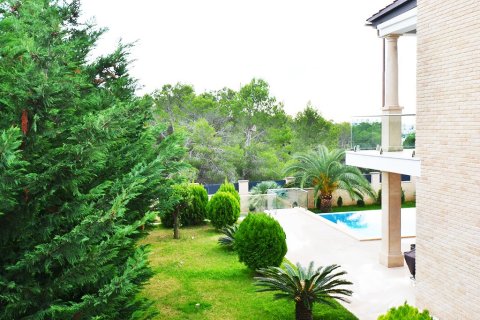 Villa for sale in Santa Ponsa, Mallorca, Spain 4 bedrooms, 400 sq.m. No. 148128 - photo 22