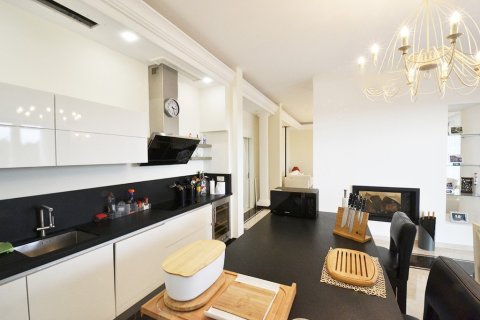 Villa for sale in Santa Ponsa, Mallorca, Spain 4 bedrooms, 400 sq.m. No. 148128 - photo 11