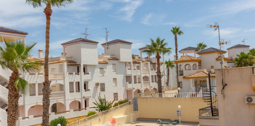 Appartamento a Villamartin, Alicante, Spagna 2 camere da letto, 55 mq. N° 194823