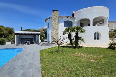Villa for sale in Javea, Alicante, Spain 4 bedrooms, 275 sq.m. No. 159111 - photo 2