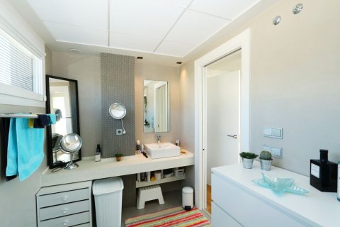 Villa till salu i Finestrat, Alicante, Spanien 3 sovrum, 224 kvm. Nr. 149981 - foto 27