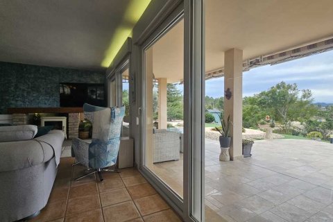 Villa for sale in Torremendo, Alicante, Spain 5 bedrooms, 250 sq.m. No. 149980 - photo 13