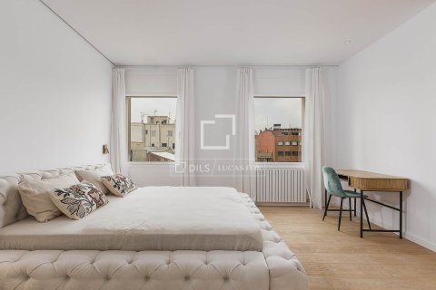 Ático en venta en Barcelona, España 3 dormitorios, 210 m2 No. 150250 - foto 23