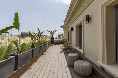 Ático en venta en Barcelona, España 3 dormitorios, 210 m2 No. 150250 - foto 11