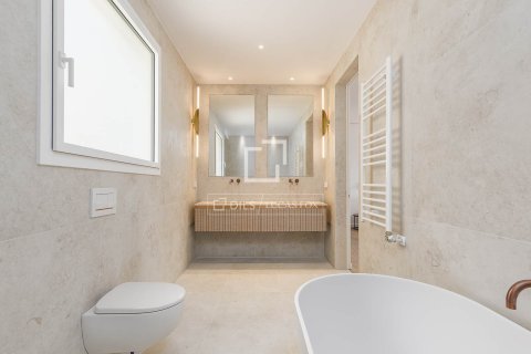 Ático en venta en Barcelona, España 3 dormitorios, 210 m2 No. 150250 - foto 30