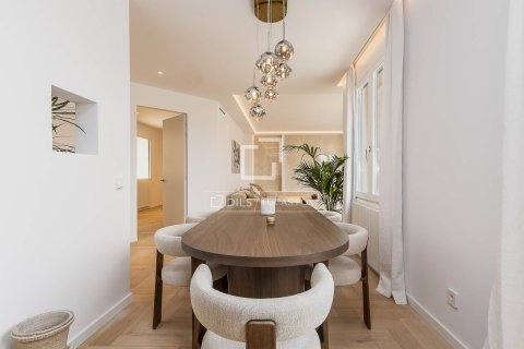 Ático en venta en Barcelona, España 3 dormitorios, 210 m2 No. 150250 - foto 8