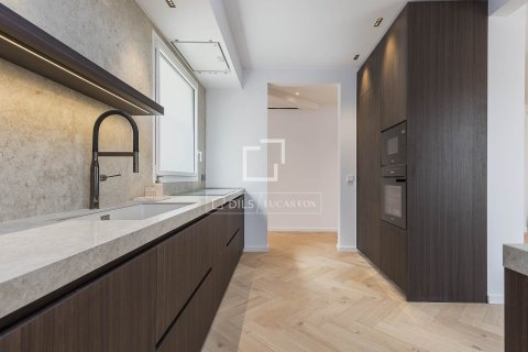 Ático en venta en Barcelona, España 3 dormitorios, 210 m2 No. 150250 - foto 20