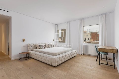 Ático en venta en Barcelona, España 3 dormitorios, 210 m2 No. 150250 - foto 22