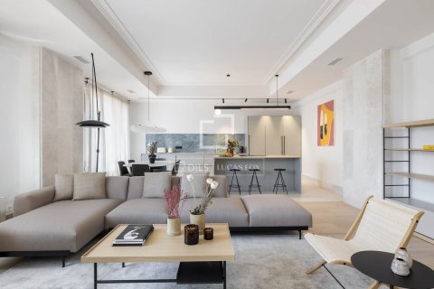 Wohnung in Barcelona, Spanien 4 Schlafzimmer, 185 m2 Nr. 150245