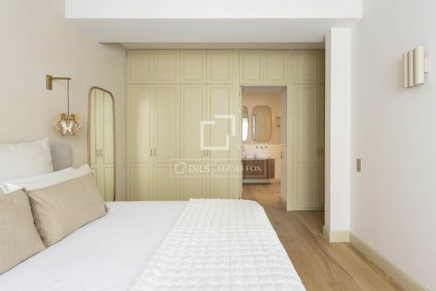 Apartment à vendre à Barcelona, Espagne, 3 chambres, 200 m2 No. 150249 - photo 7