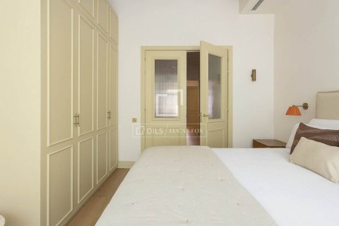 Apartment à vendre à Barcelona, Espagne, 3 chambres, 200 m2 No. 150249 - photo 17