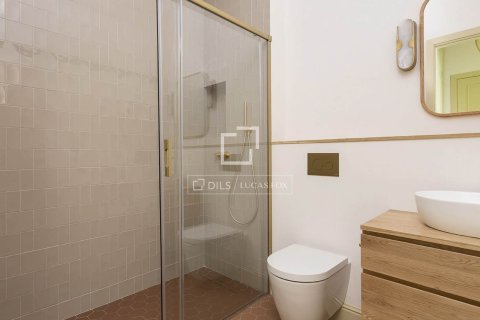 Apartment à vendre à Barcelona, Espagne, 3 chambres, 200 m2 No. 150249 - photo 15